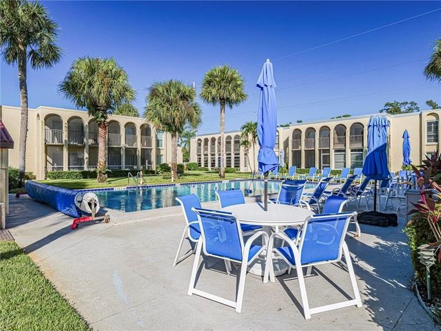 835 18th Street 103, Vero Beach, FL 32960