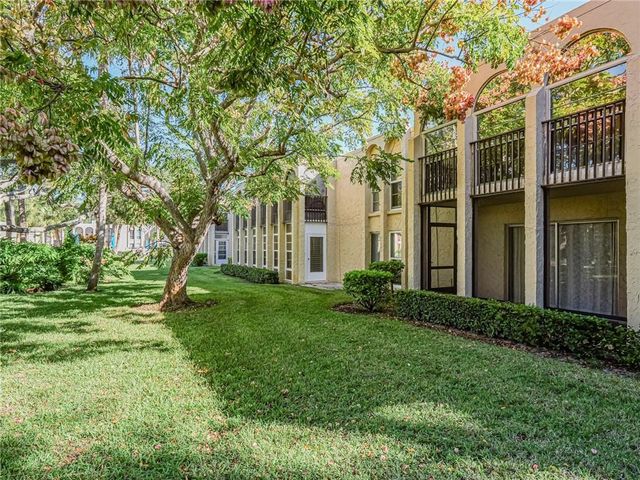 835 18th Street 103, Vero Beach, FL 32960