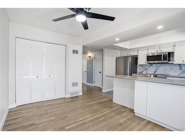 610 S Xenon Ct, Lakewood, CO 80228