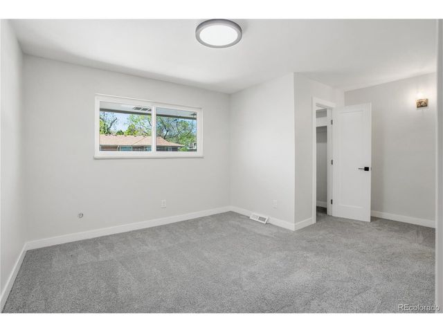 610 S Xenon Ct, Lakewood, CO 80228