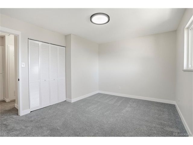 610 S Xenon Ct, Lakewood, CO 80228