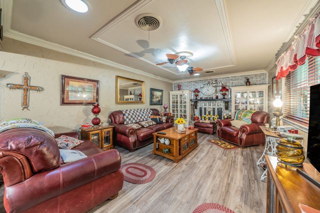 5016 Wyoming Trail, North Richland Hills, TX 76180