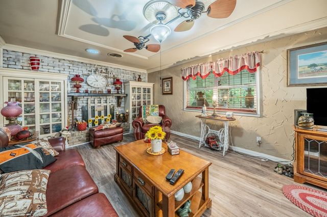 5016 Wyoming Trail, North Richland Hills, TX 76180