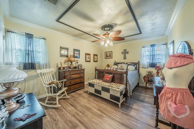 5016 Wyoming Trail, North Richland Hills, TX 76180