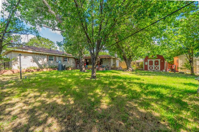 5016 Wyoming Trail, North Richland Hills, TX 76180