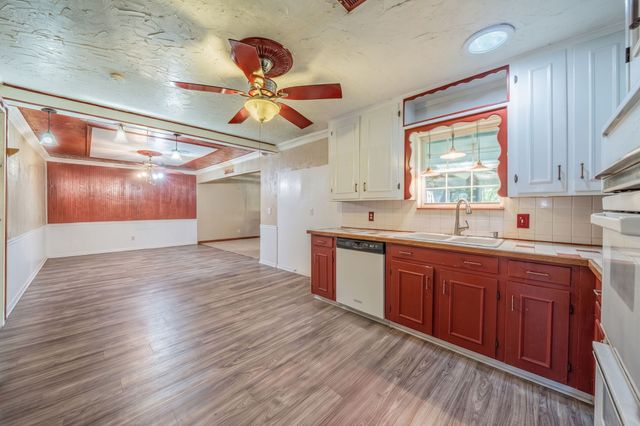 5016 Wyoming Trail, North Richland Hills, TX 76180