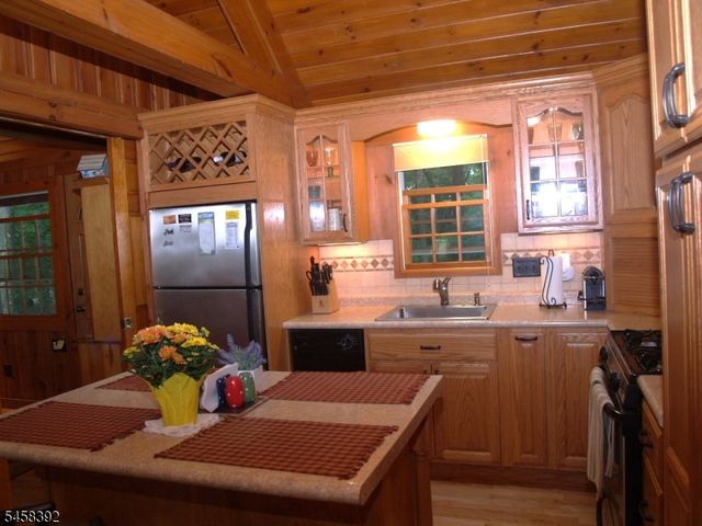 5 Anawa Rd, Vernon Twp., NJ 07422