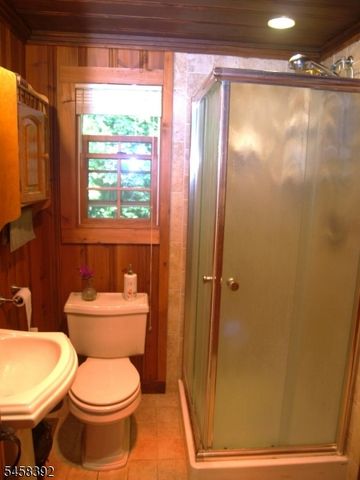 5 Anawa Rd, Vernon Twp., NJ 07422