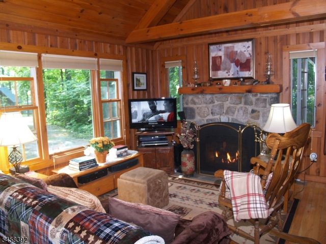 5 Anawa Rd, Vernon Twp., NJ 07422
