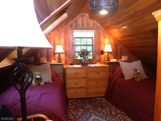 5 Anawa Rd, Vernon Twp., NJ 07422