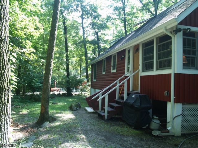 5 Anawa Rd, Vernon Twp., NJ 07422
