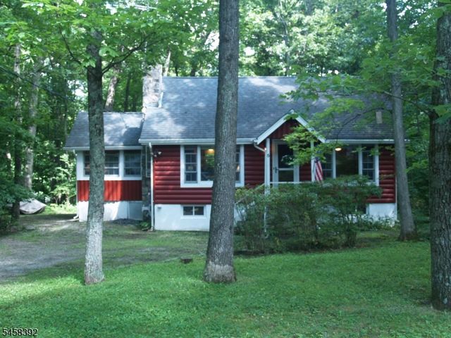 5 Anawa Rd, Vernon Twp., NJ 07422