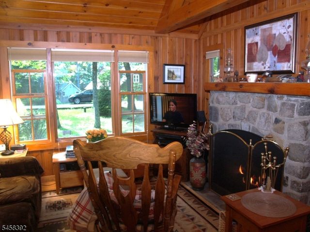 5 Anawa Rd, Vernon Twp., NJ 07422