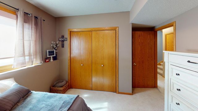 1302 36th Street SW, Rochester, MN 55902