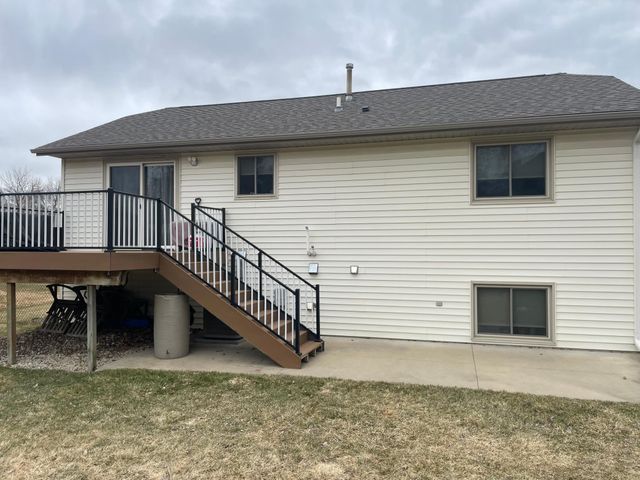 1302 36th Street SW, Rochester, MN 55902