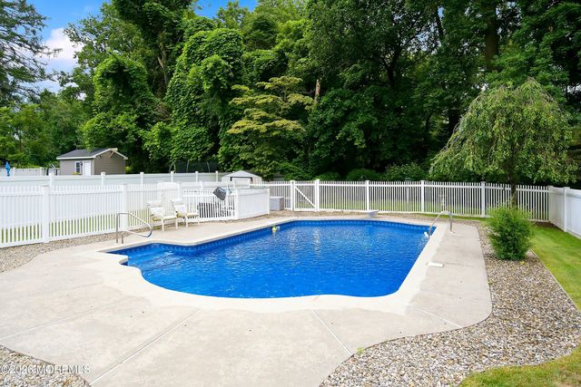 303 Florence Road, Middletown, NJ 07748