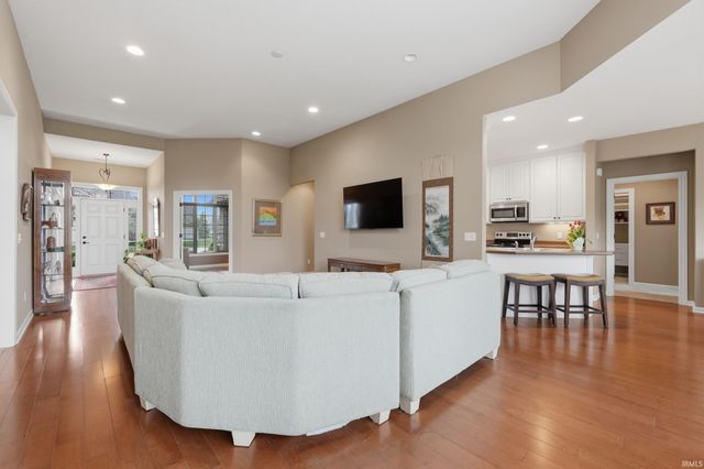 7903 Sky Breeze Court, Fort Wayne, IN 46804