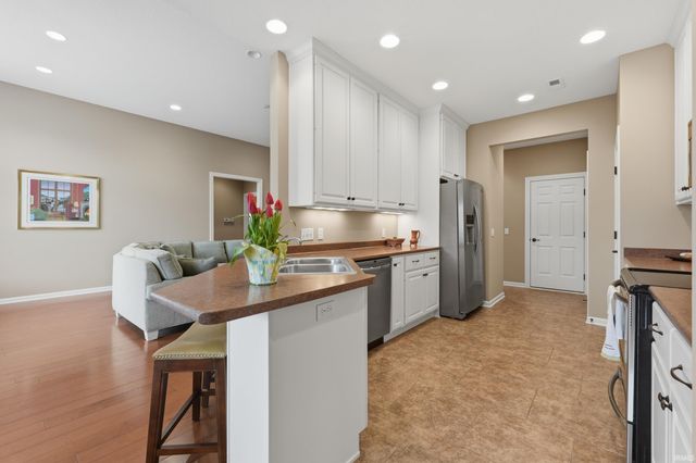 7903 Sky Breeze Court, Fort Wayne, IN 46804