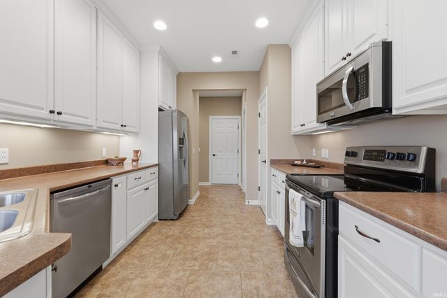 7903 Sky Breeze Court, Fort Wayne, IN 46804