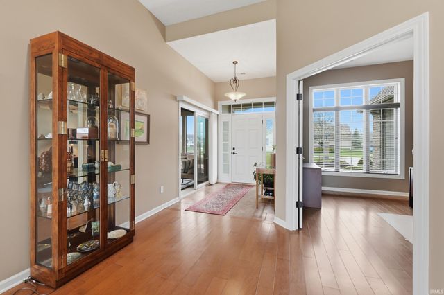 7903 Sky Breeze Court, Fort Wayne, IN 46804