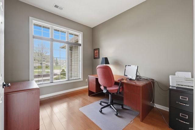 7903 Sky Breeze Court, Fort Wayne, IN 46804