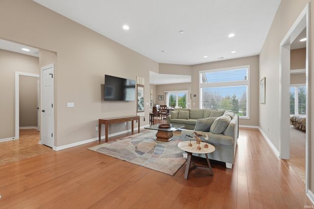 7903 Sky Breeze Court, Fort Wayne, IN 46804