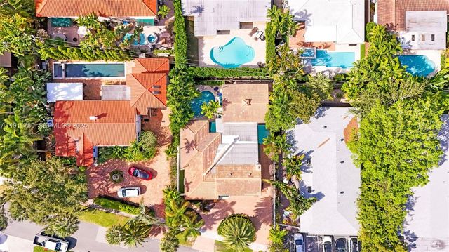 623 NE 17th Way, Fort Lauderdale, FL 33304