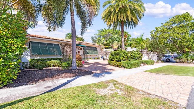 623 NE 17th Way, Fort Lauderdale, FL 33304