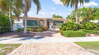 623 NE 17th Way, Fort Lauderdale, FL 33304