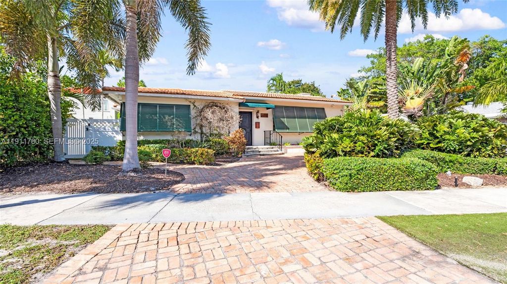 623 NE 17th Way, Fort Lauderdale, FL 33304