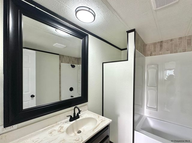 1412 SABRINA RD, Cheyenne, WY 82007