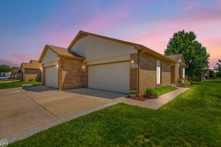 26160 N Knollwood Drive, New Baltimore, MI 48051