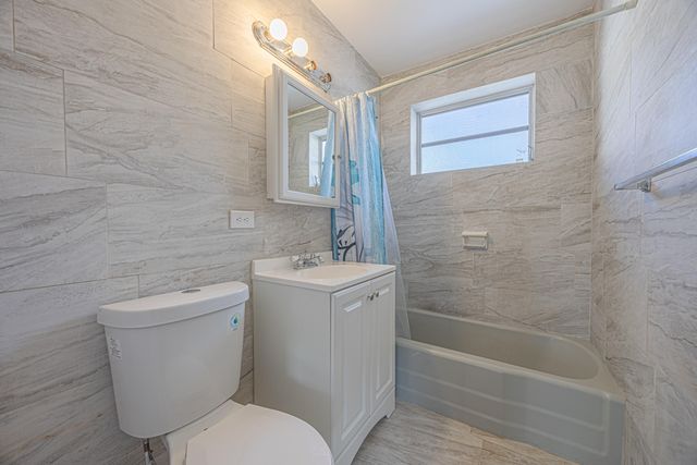 2007 Kenwood Road, West Palm Beach, FL 33409