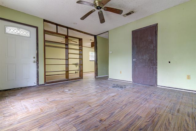 6006 Palm CIR, Austin, TX 78741