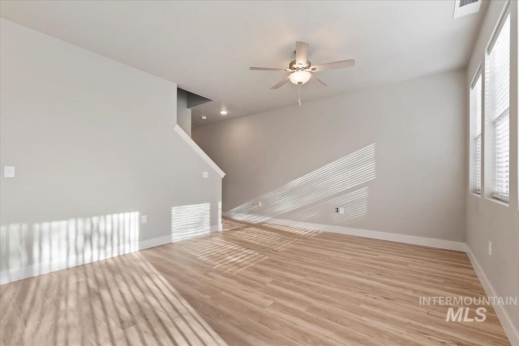 2761 W Palouse St, Boise, ID 83705 photo 5