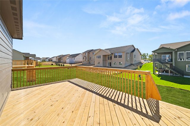 350 NW Ashley Avenue, Waukee, IA 50263