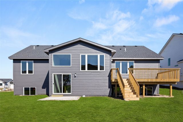 350 NW Ashley Avenue, Waukee, IA 50263