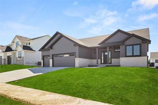 350 NW Ashley Avenue, Waukee, IA 50263