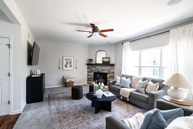 W229N4340 Baker COURT, Pewaukee, WI 53072