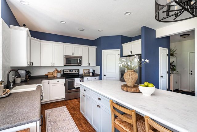 W229N4340 Baker COURT, Pewaukee, WI 53072