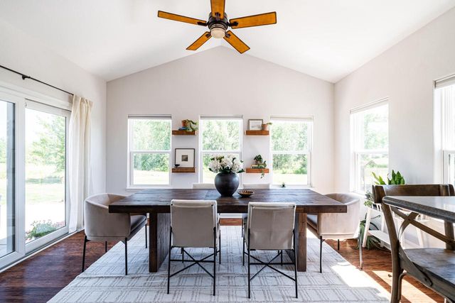 W229N4340 Baker COURT, Pewaukee, WI 53072