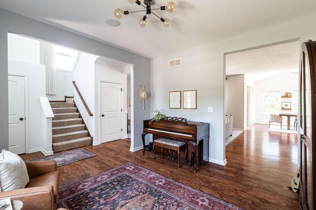 W229N4340 Baker COURT, Pewaukee, WI 53072