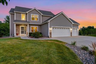 W229N4340 Baker COURT, Pewaukee, WI 53072