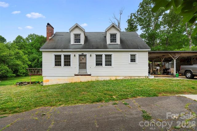 2465 E NC Highway 150 Highway E, Lincolnton, NC 28092