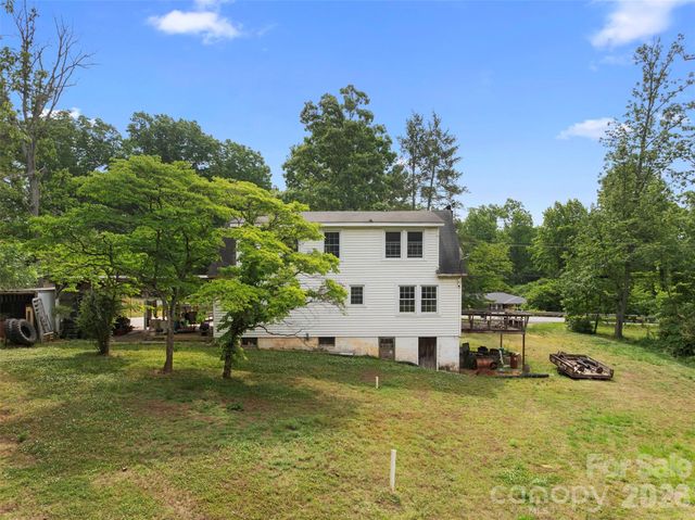 2465 E NC Highway 150 Highway E, Lincolnton, NC 28092