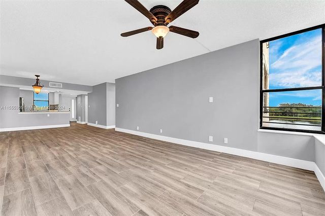 2767 Carambola Circle S 401, Coconut Creek, FL 33066