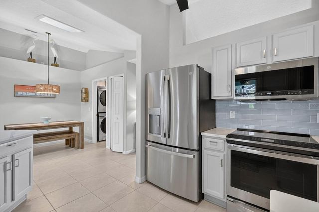 98 WESTGRILL DRIVE, Palm Coast, FL 32164