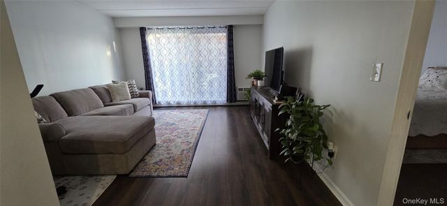 397 N Broadway 1M, Yonkers, NY 10701