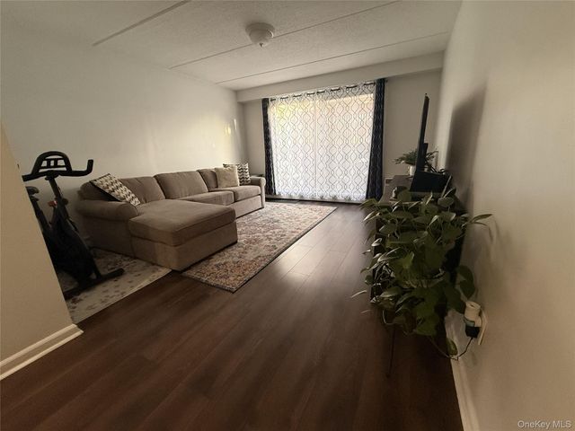 397 N Broadway 1M, Yonkers, NY 10701