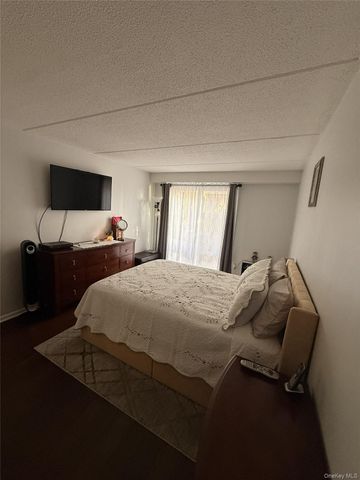 397 N Broadway 1M, Yonkers, NY 10701